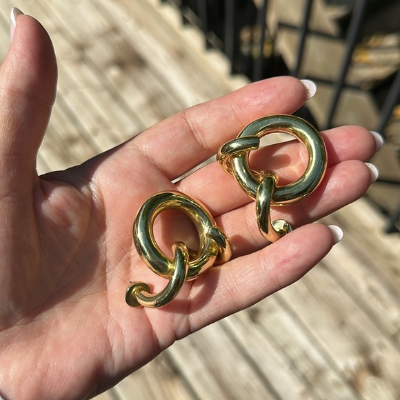 ELLERY gold soul knot earrings - Picture 6 of 7